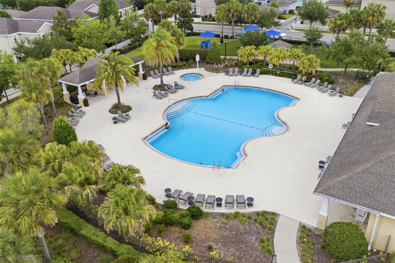 WINTHROP VILLAGE PH TWO-E - Residential