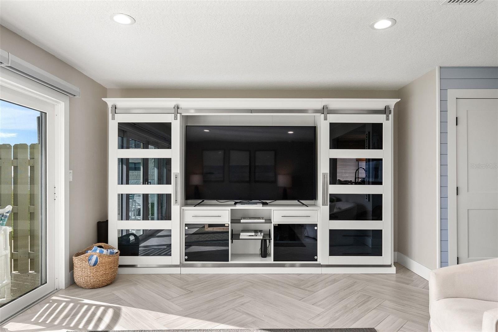 OCEANSIDE VILLAGE - Residential