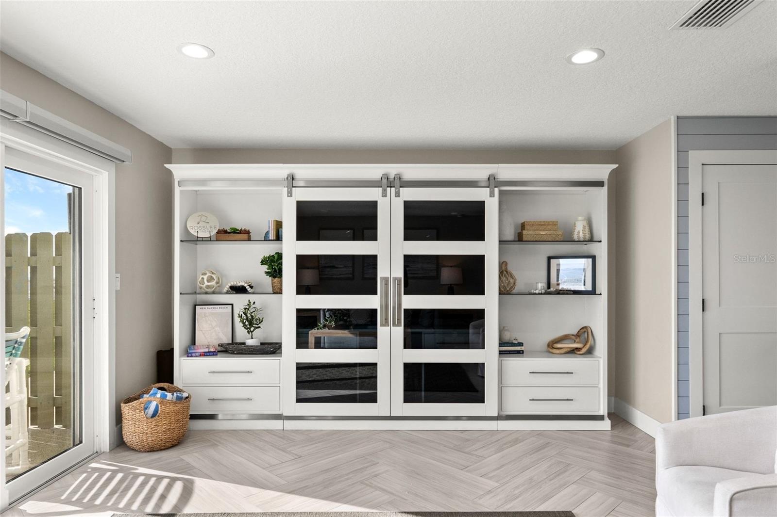 OCEANSIDE VILLAGE - Residential