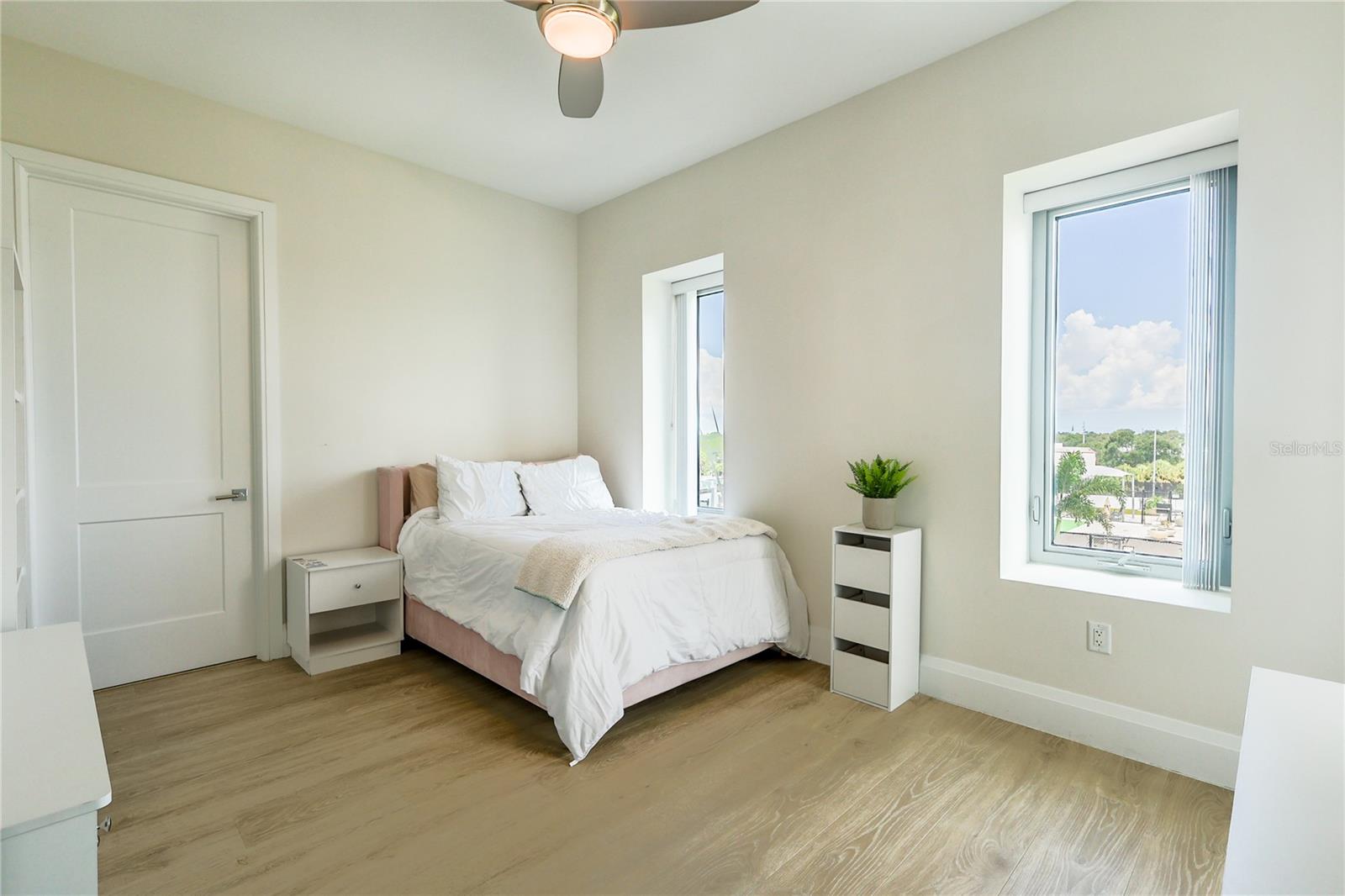 ALTURA BAYSHORE CONDO - Residential Lease