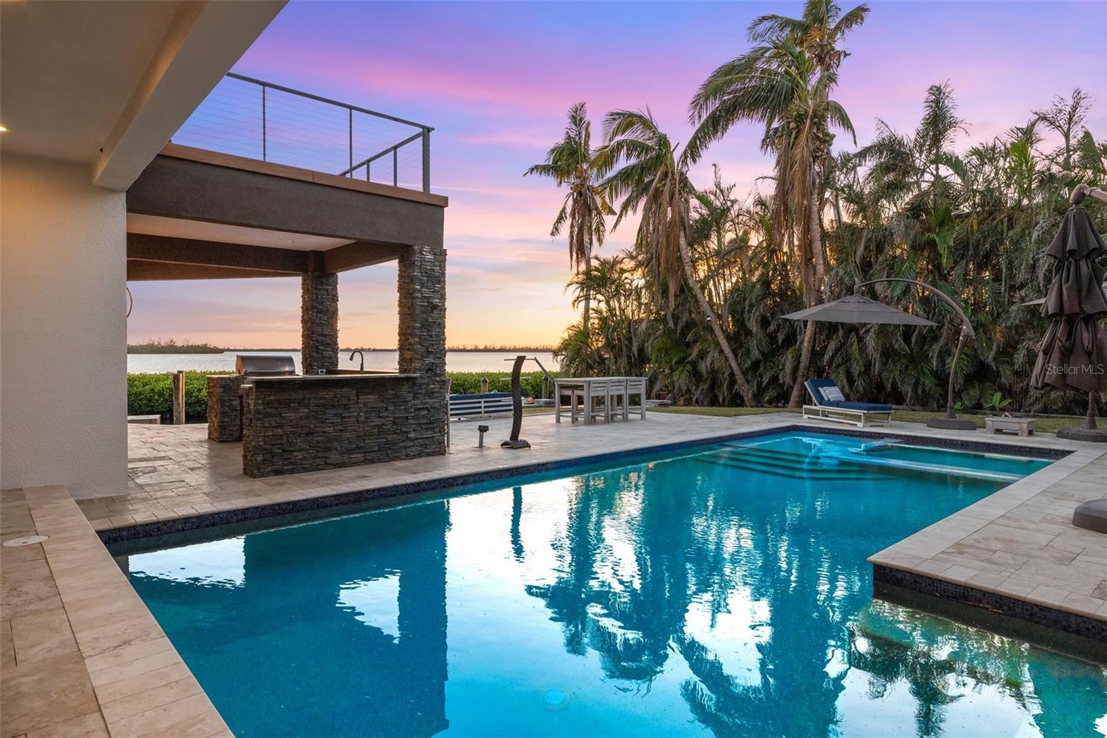 BAY BEACH - Residential