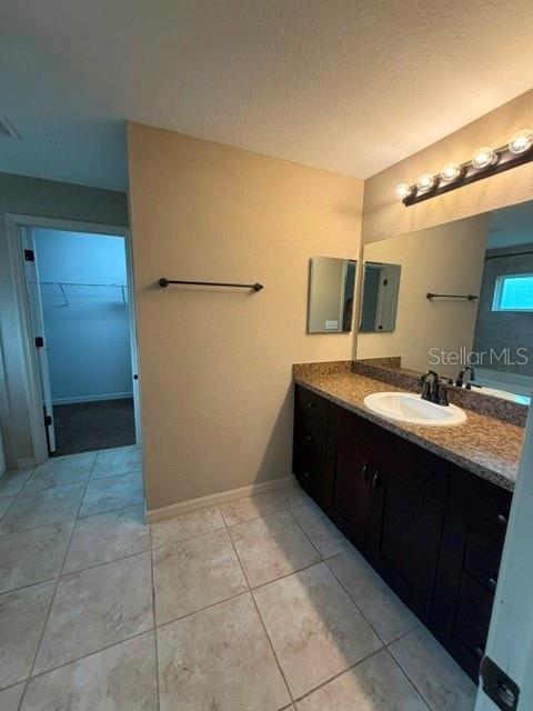 MARION OAKS UN 04 - Residential Lease