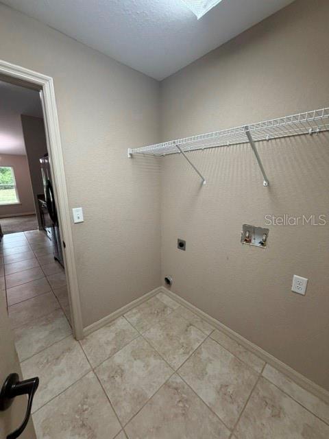 MARION OAKS UN 04 - Residential Lease