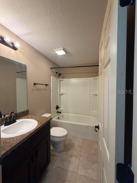 MARION OAKS UN 04 - Residential Lease