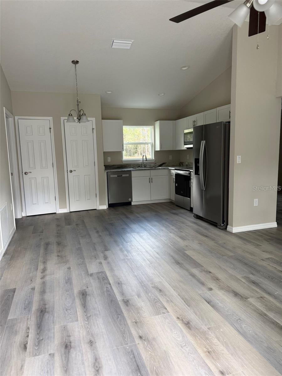 CITRUS SPGS UNIT 01 - Residential Lease