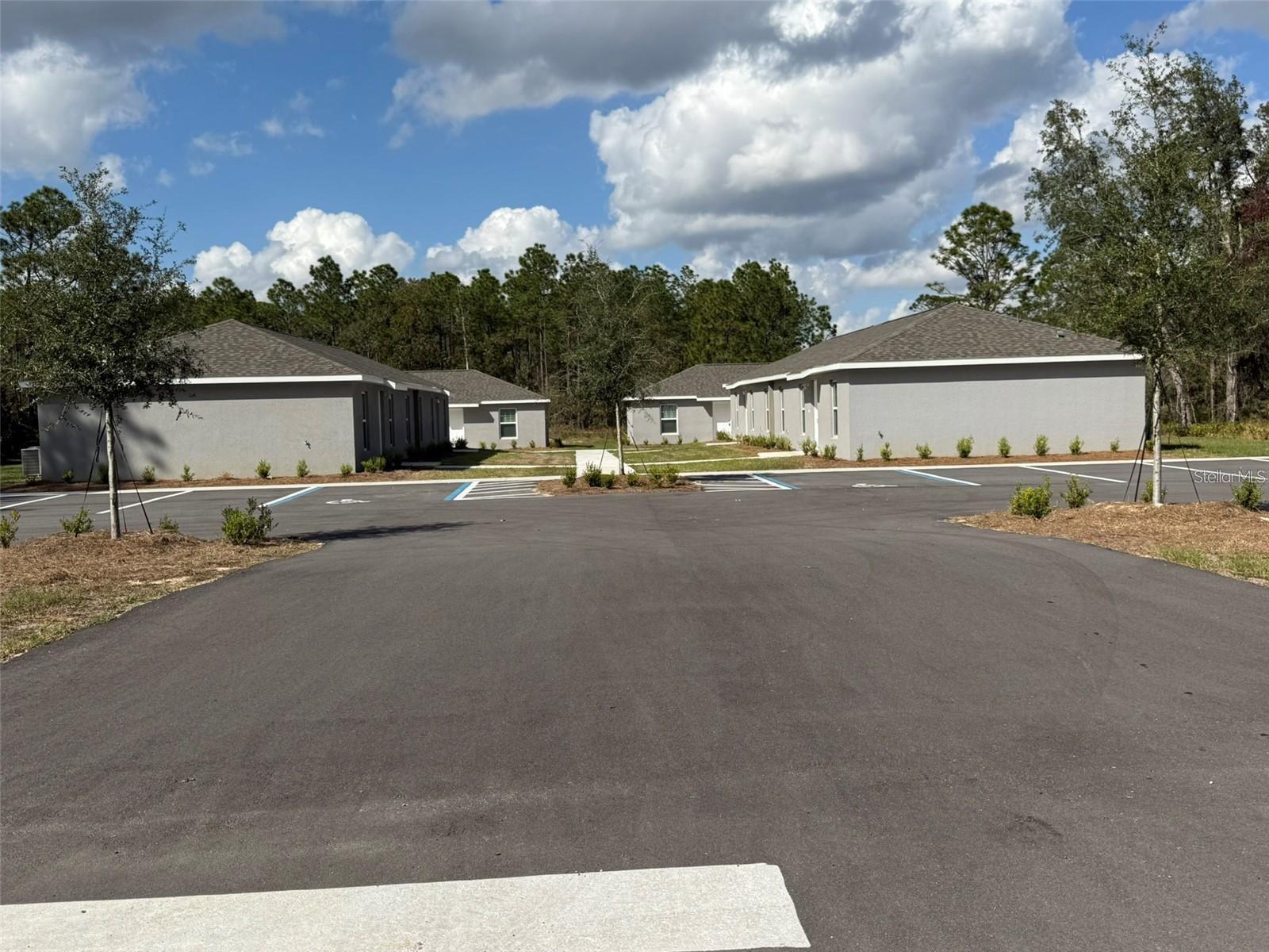 CITRUS SPGS UNIT 01 - Residential Lease