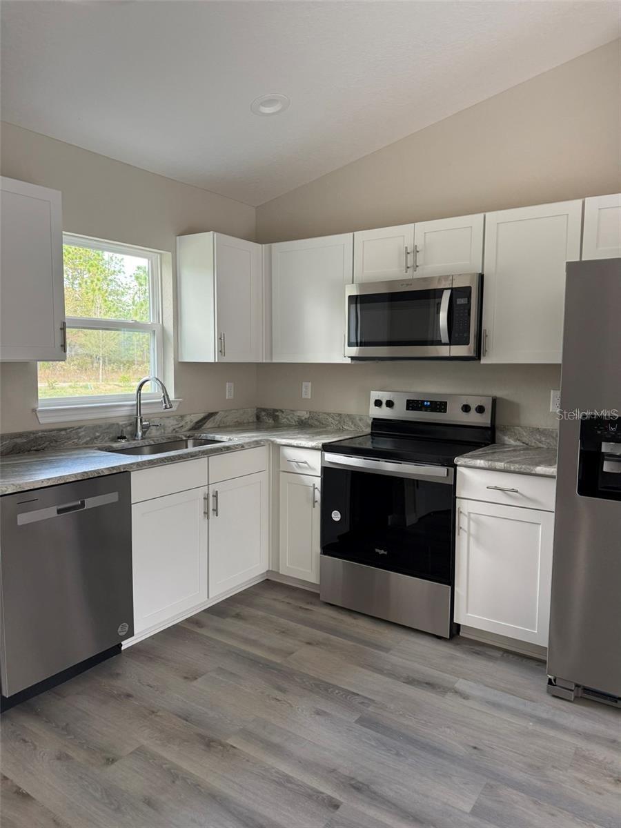 CITRUS SPGS UNIT 01 - Residential Lease