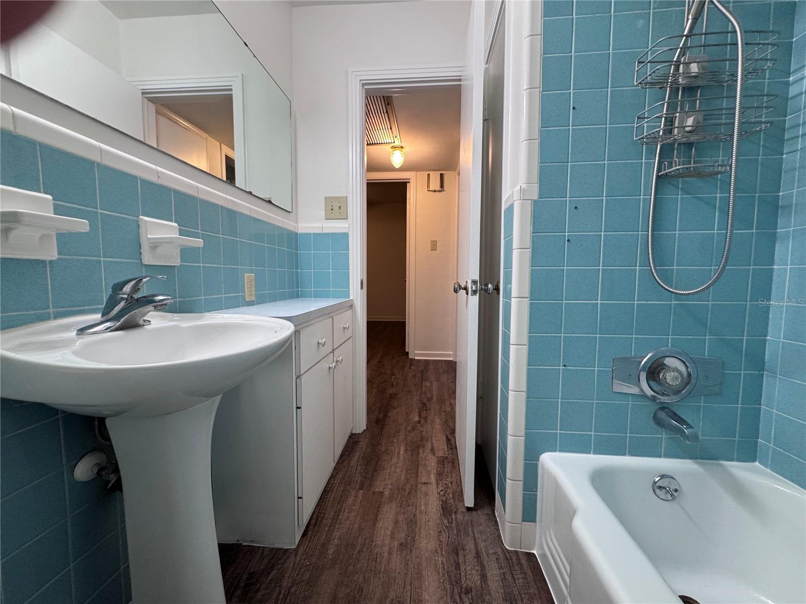 DUBSDREAD ADD - Residential Lease
