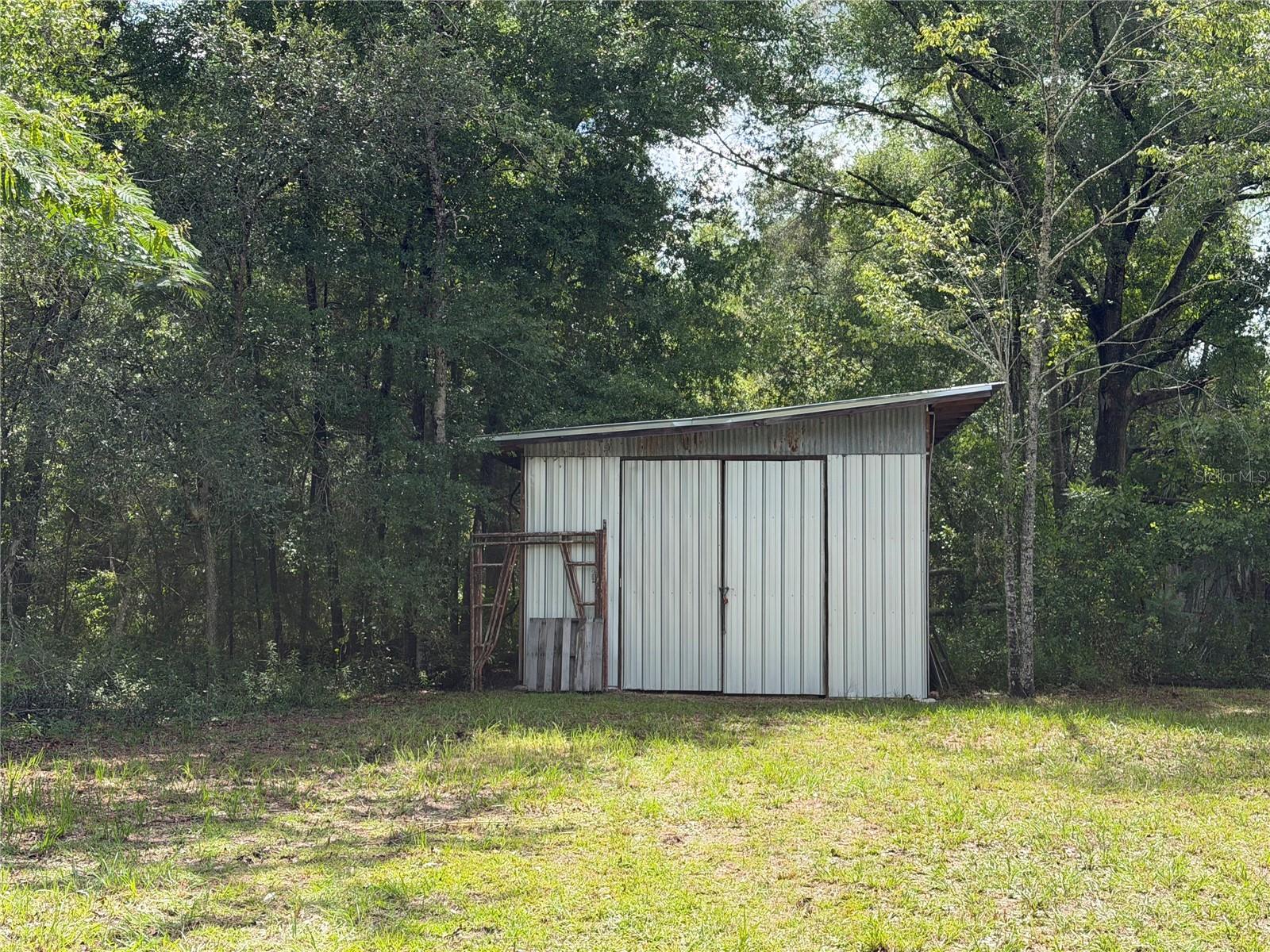MEREDITH HILLS - Land