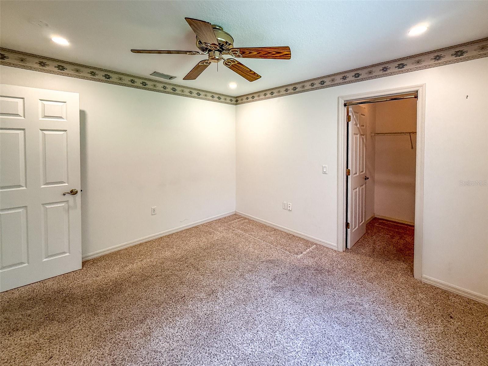 AMIDON WOODS - Residential