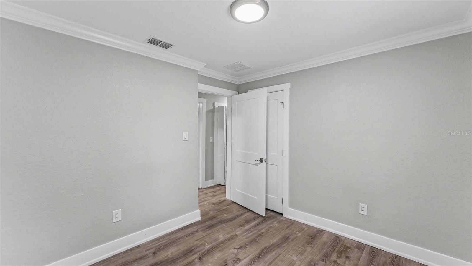 INWOOD - Residential