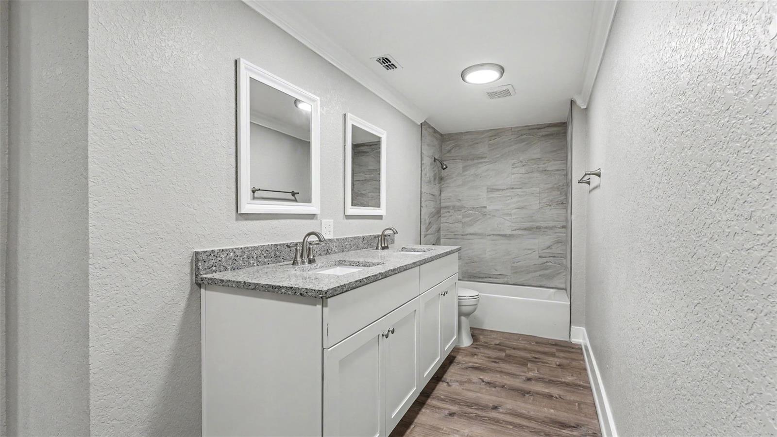 INWOOD - Residential