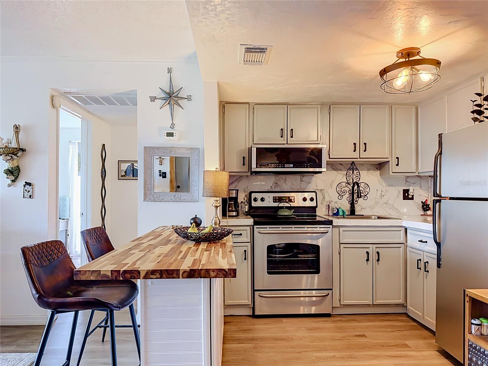SANDY COVE - Residential