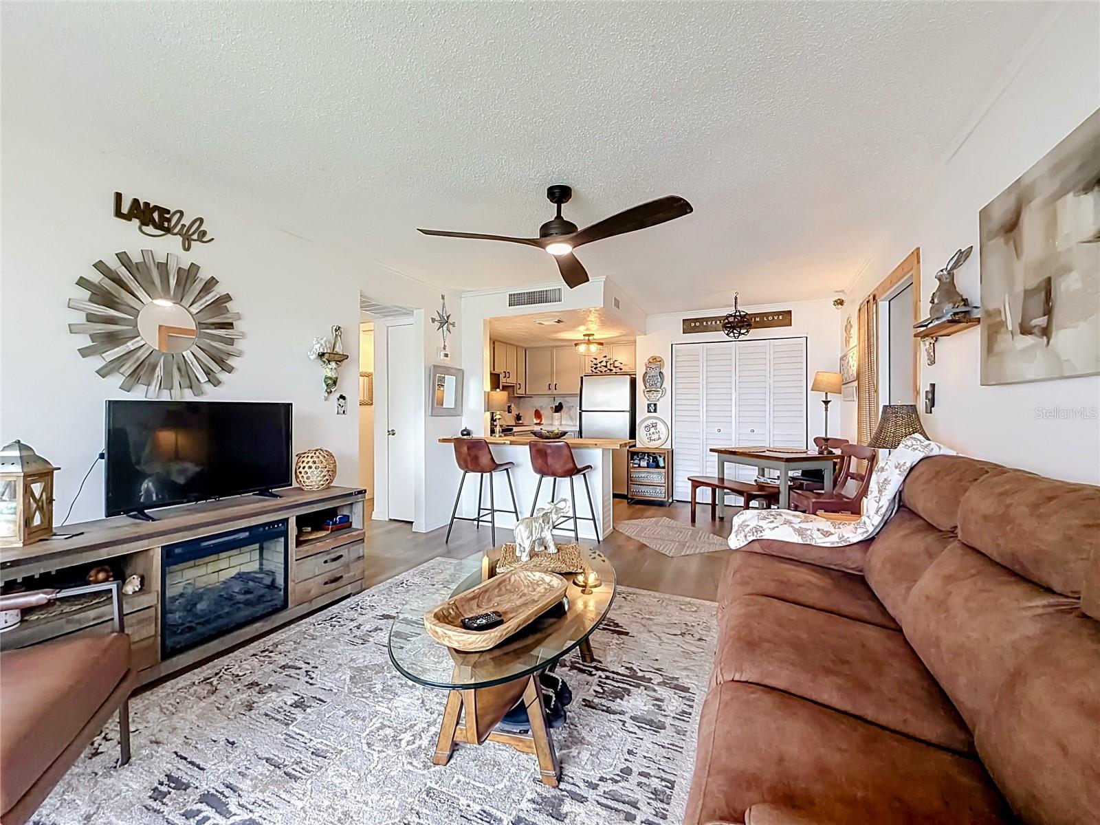 SANDY COVE - Residential
