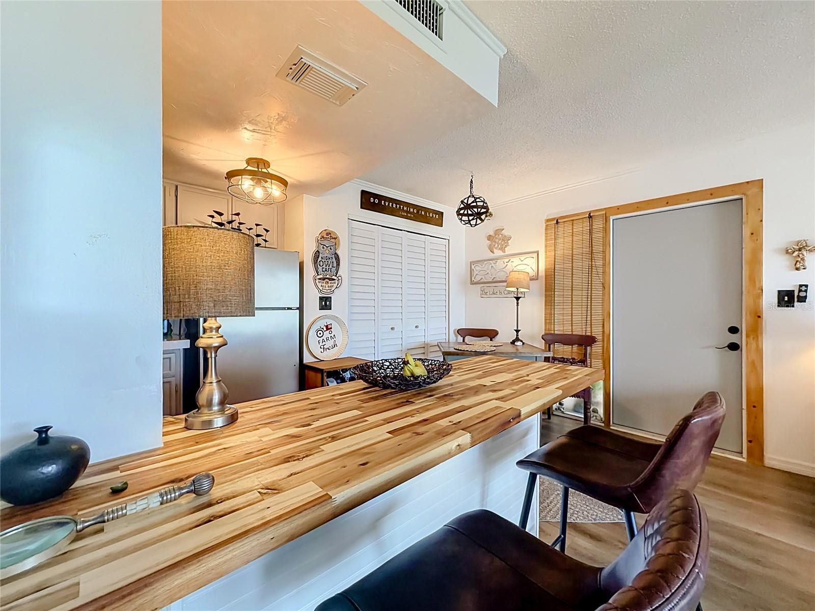 SANDY COVE - Residential