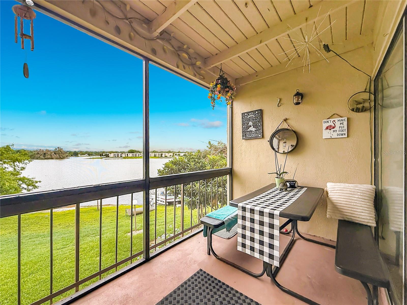SANDY COVE - Residential