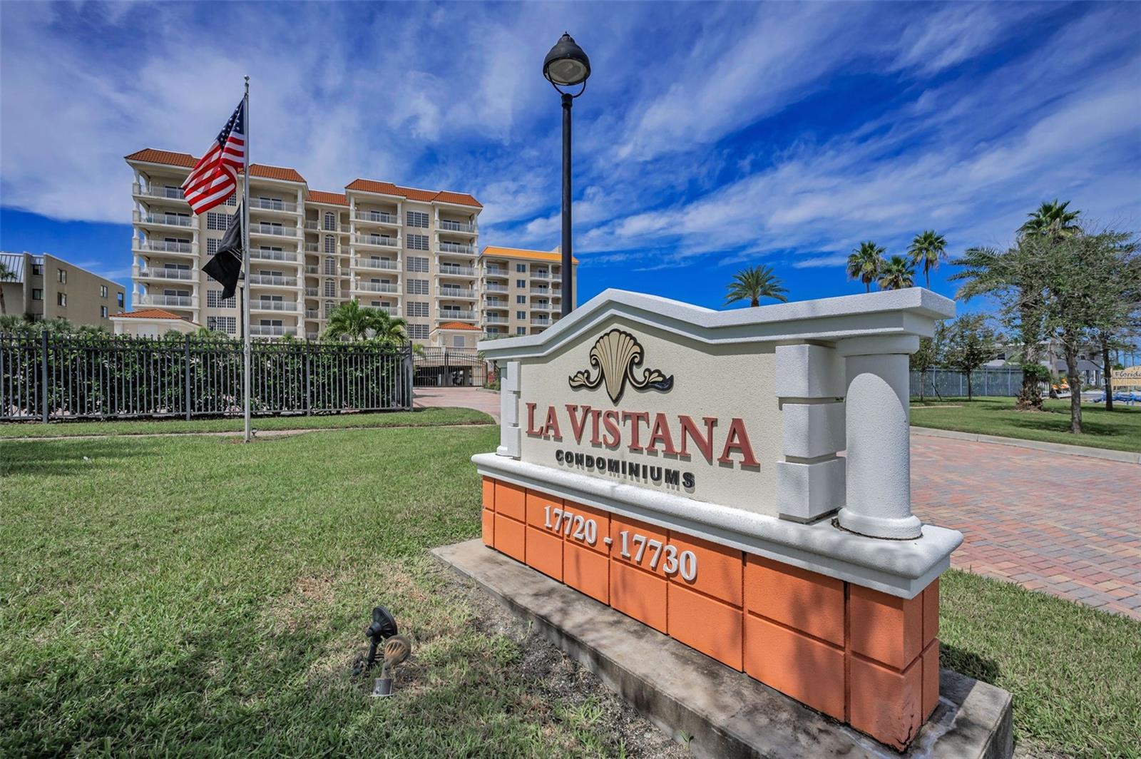 LA VISTANA B CONDO - Residential