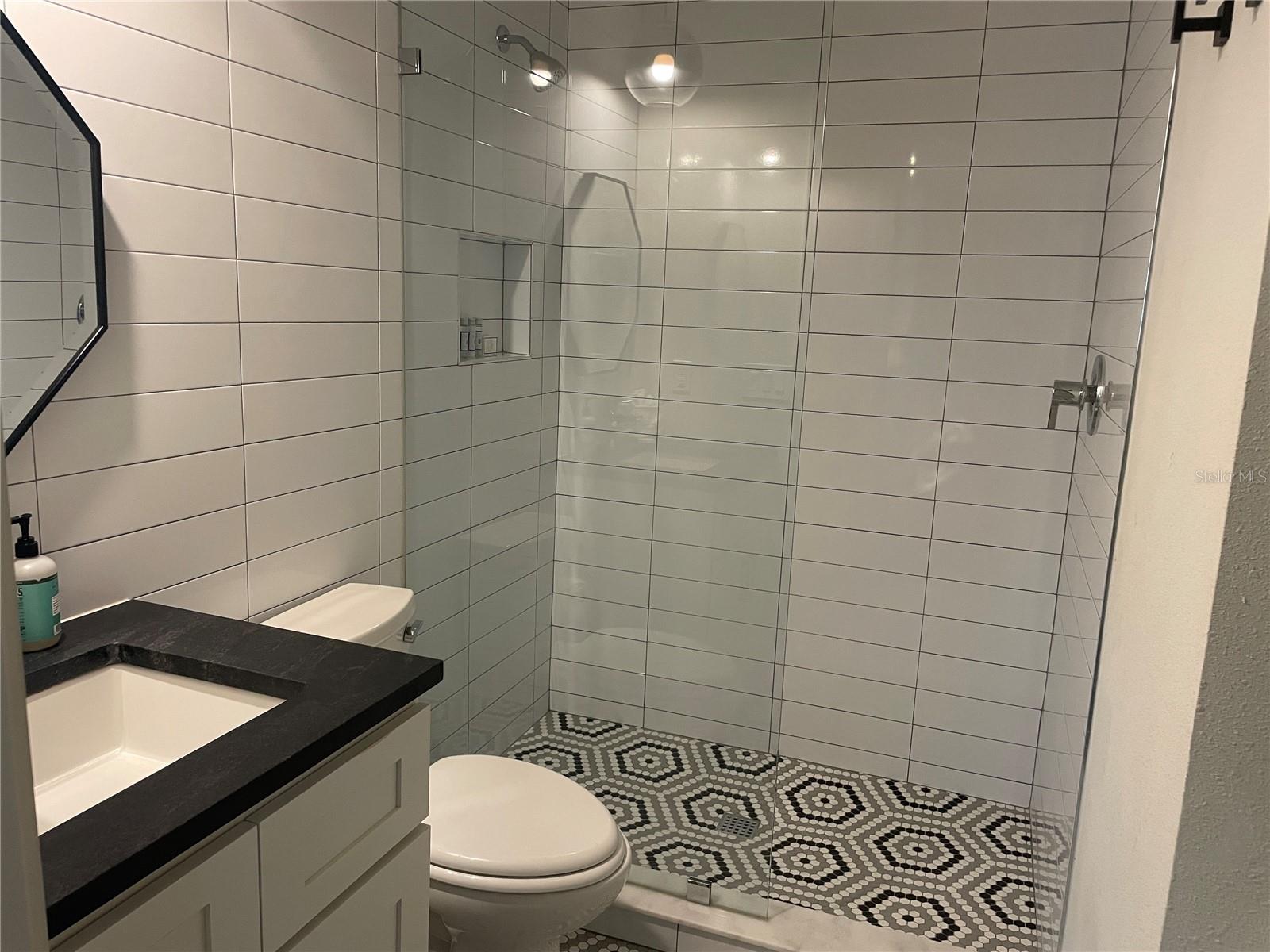 POS SUB OF BLKS G & H - Residential Lease