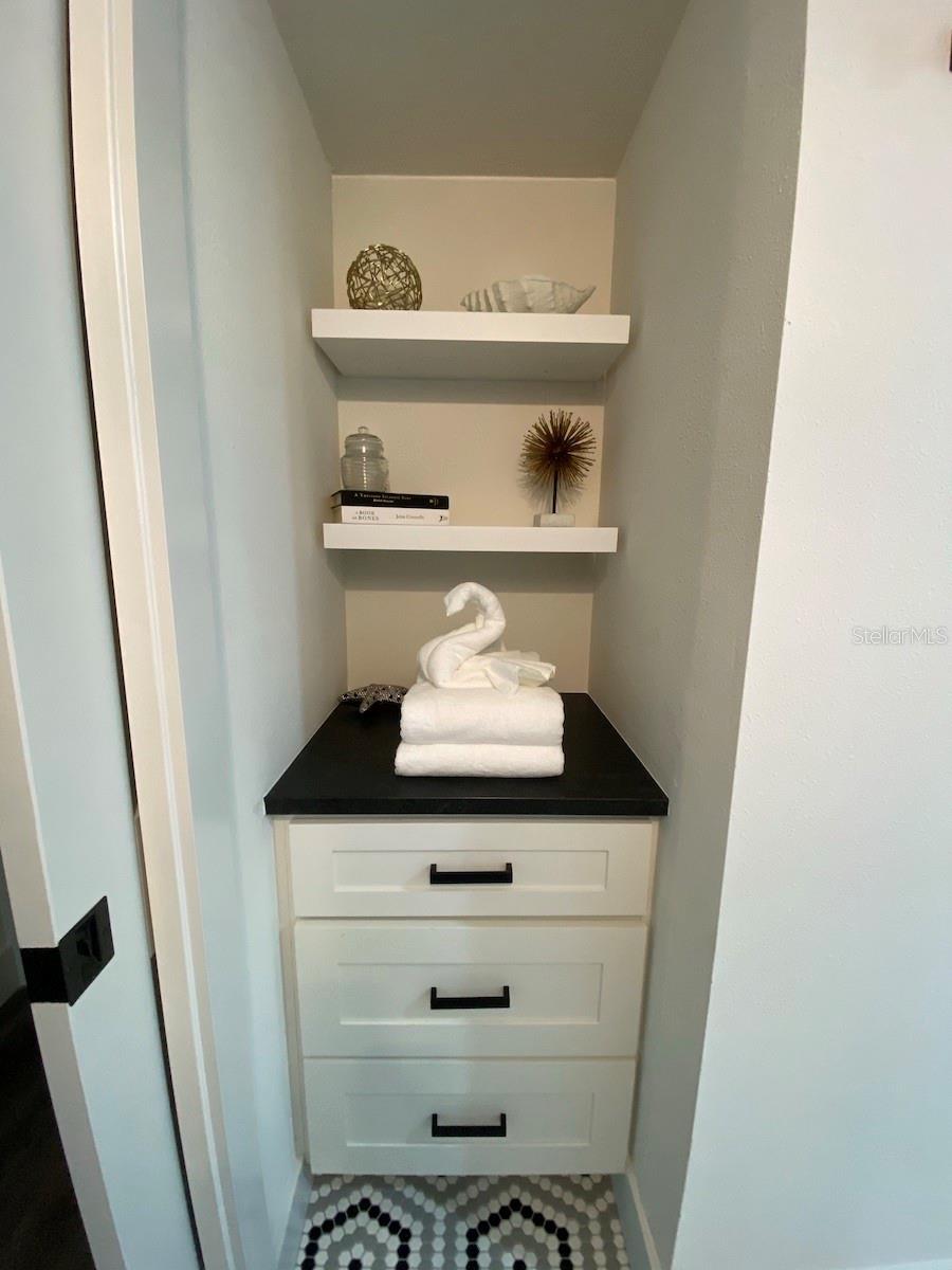 POS SUB OF BLKS G & H - Residential Lease