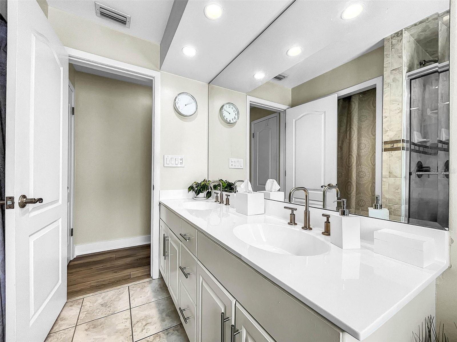 ISLAND ESTATES OF CLEARWATER UNIT 6-B - Residential