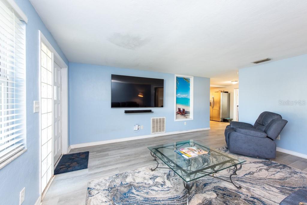 NORTH ST PETERSBURG - Residential