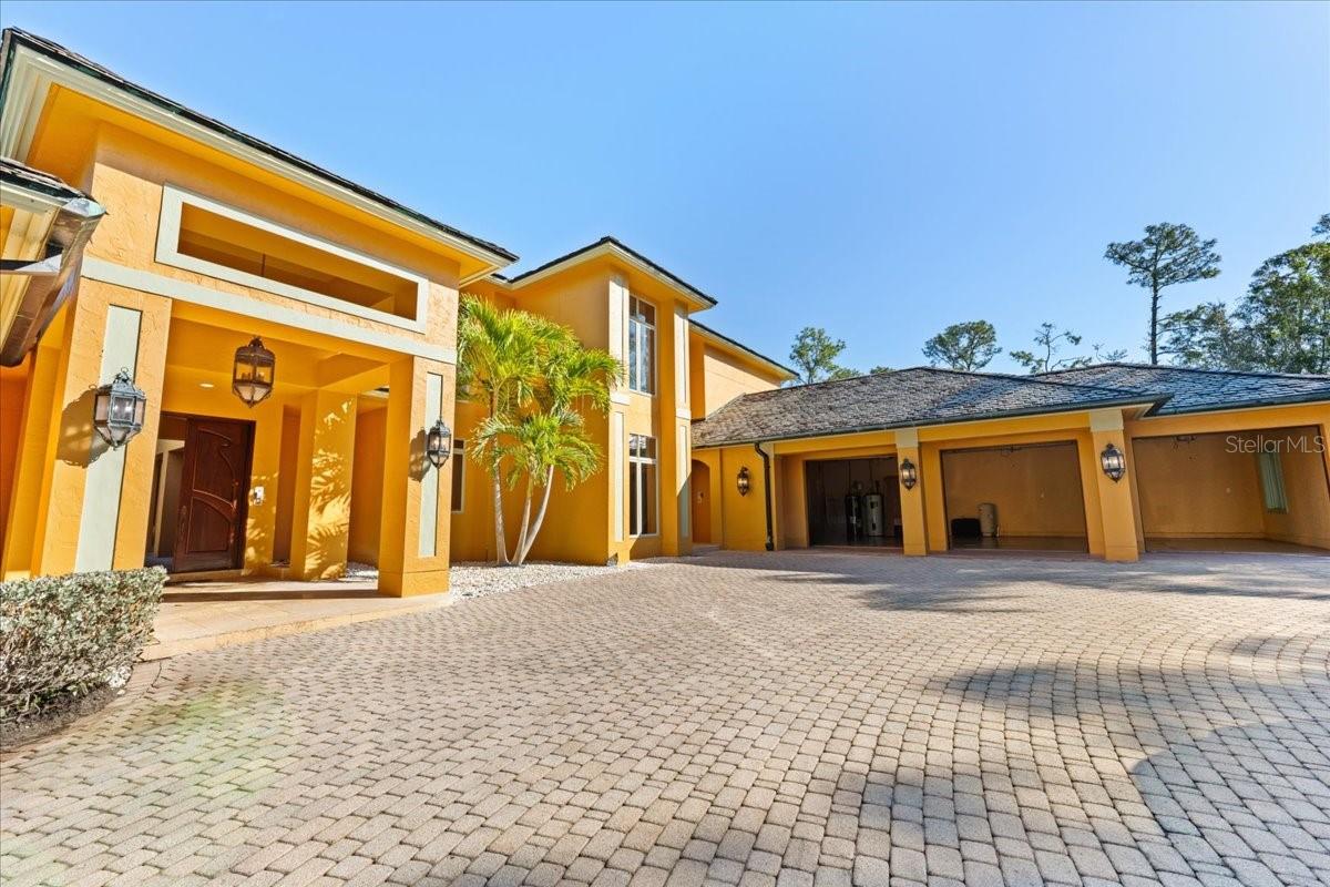 BELLA WOODS IN UNIT 32 - Residential