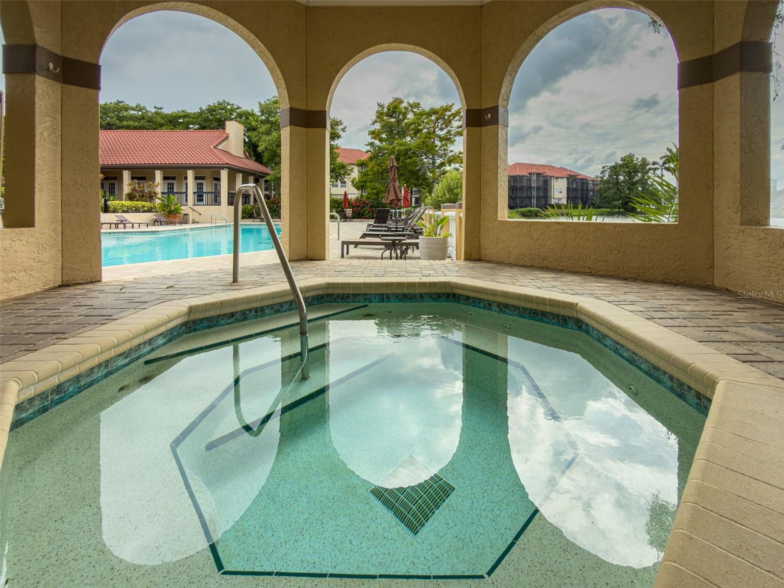AUDUBON CONDO AT FEATHER SOUND - Residential