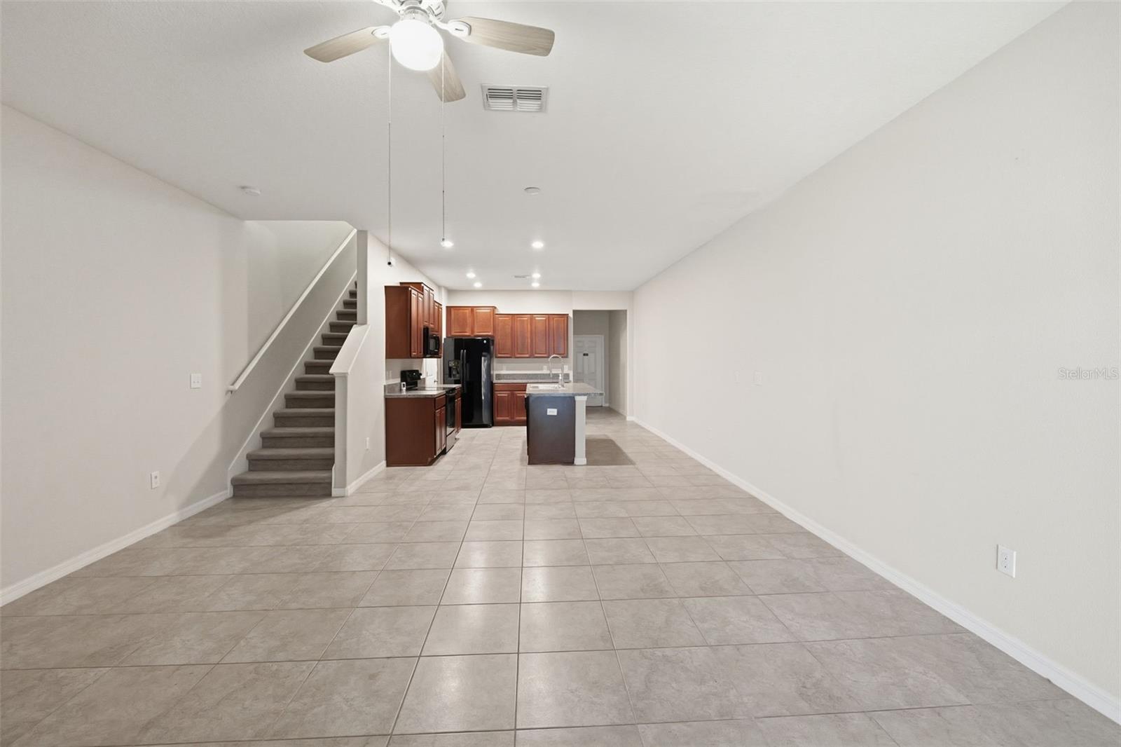 RIVERVIEW LAKES - Residential