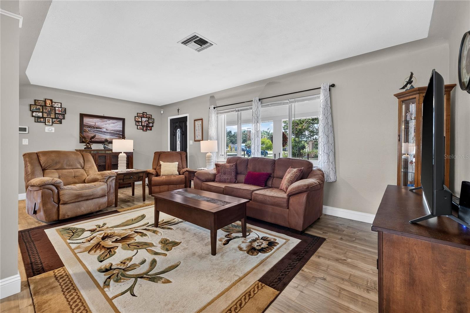 BROADMOOR SUB - Residential