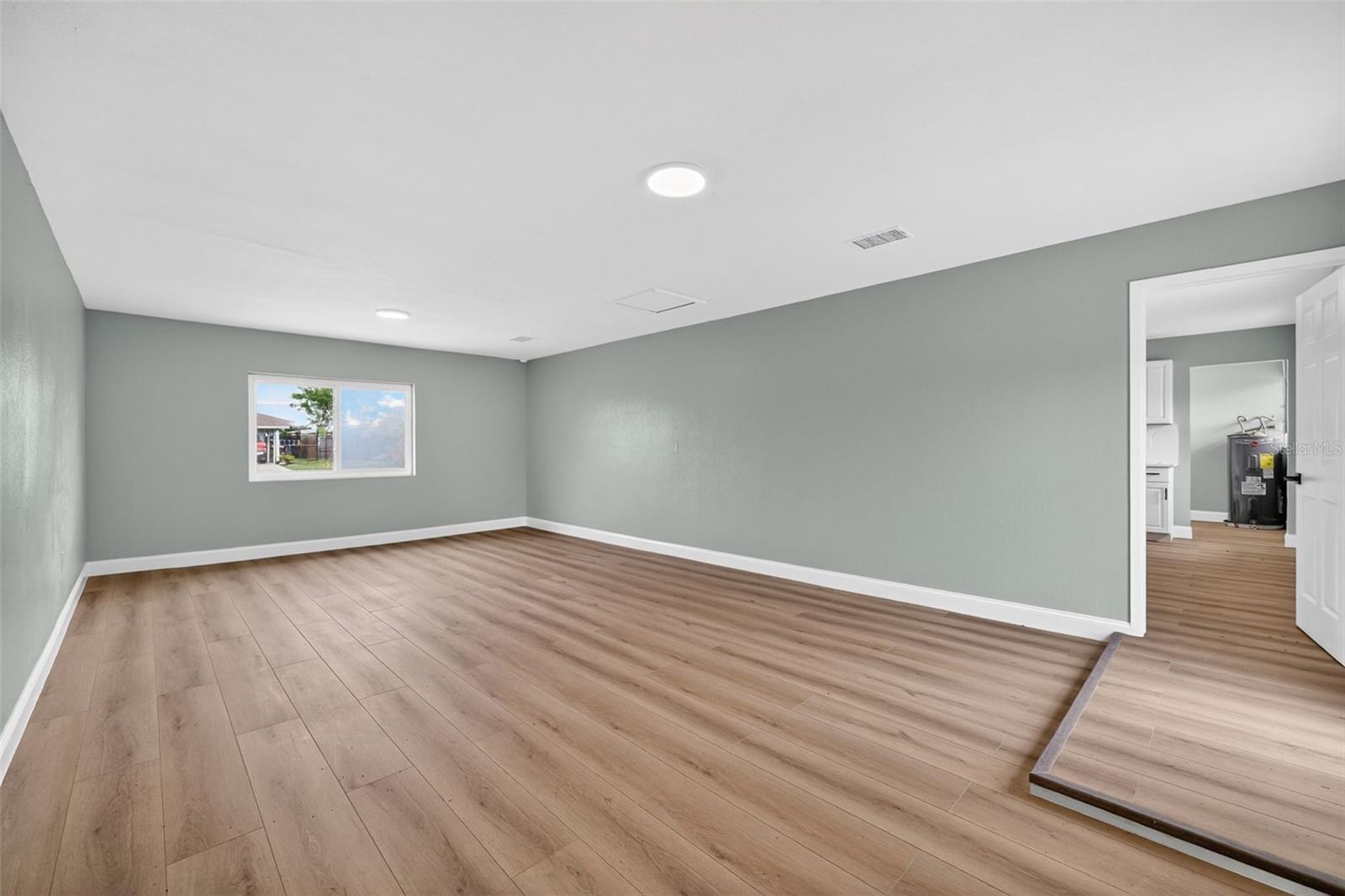SUNNY LAKES ESTATES - Residential