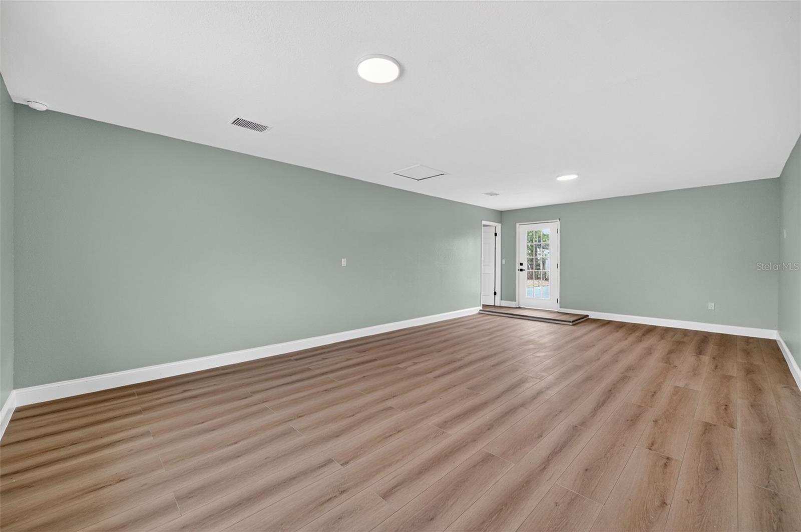 SUNNY LAKES ESTATES - Residential