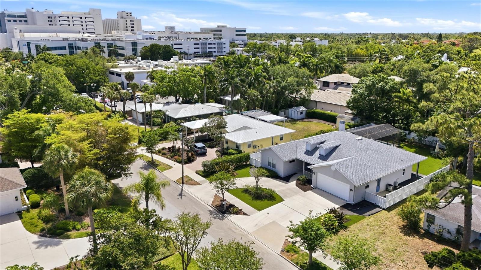 HUDSON BAYOU - Residential