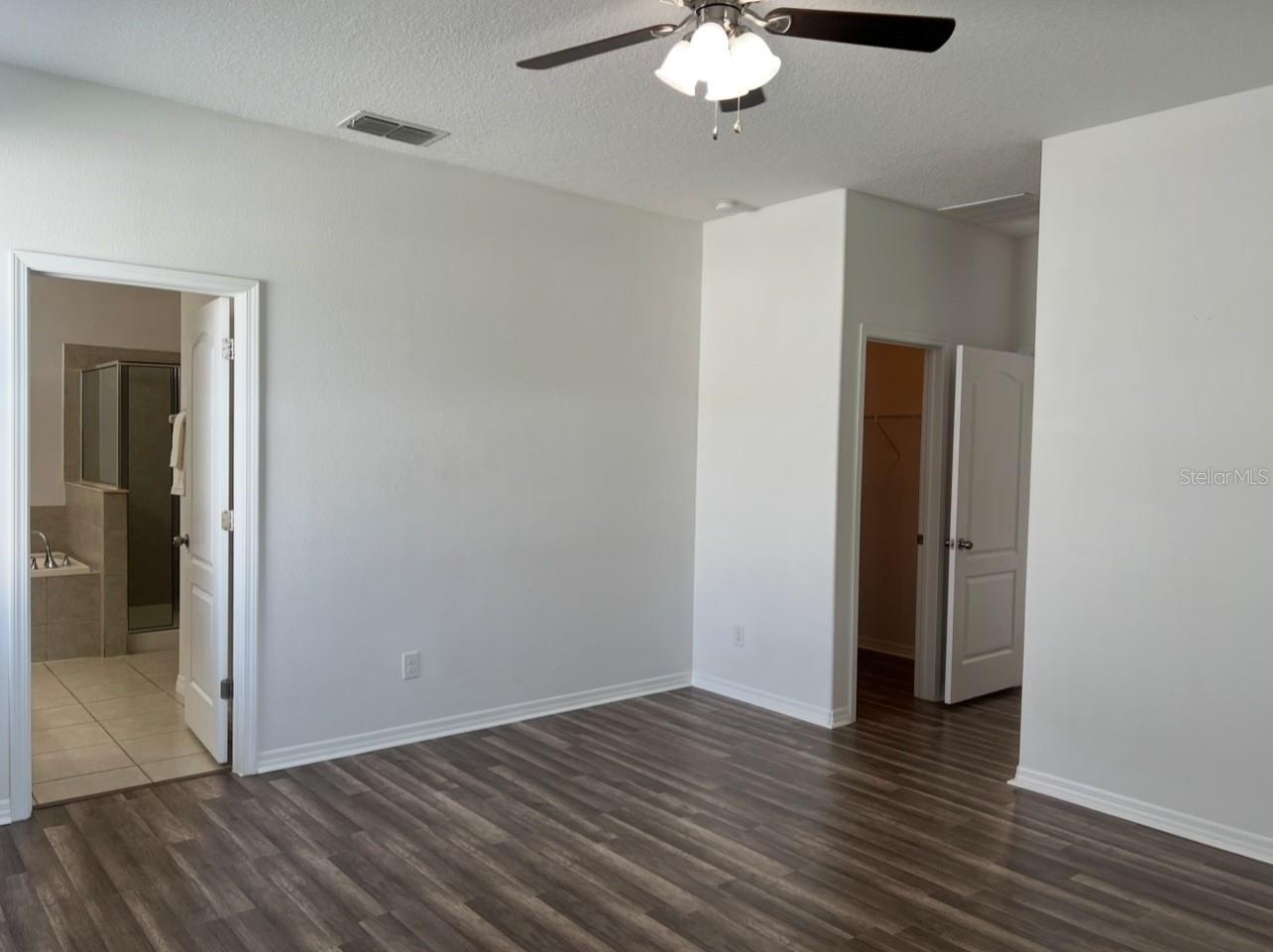 WYNDHAM LAKES ESTATES - Residential