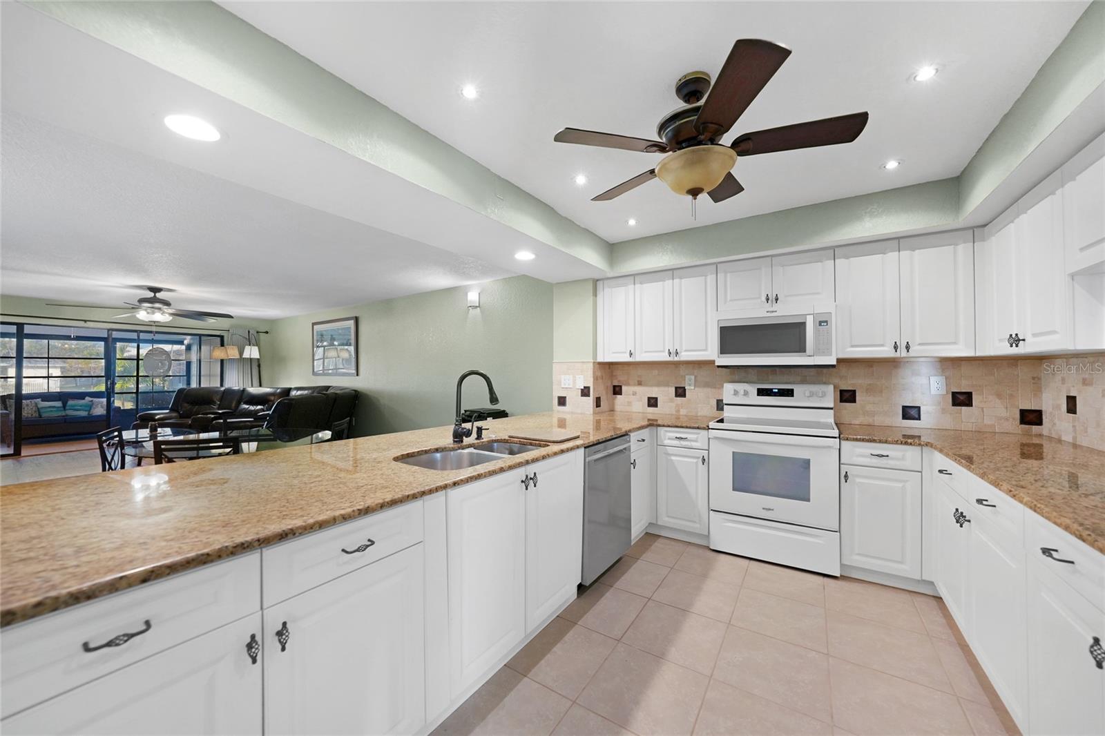 SEA ISLES CONDO - Residential Lease