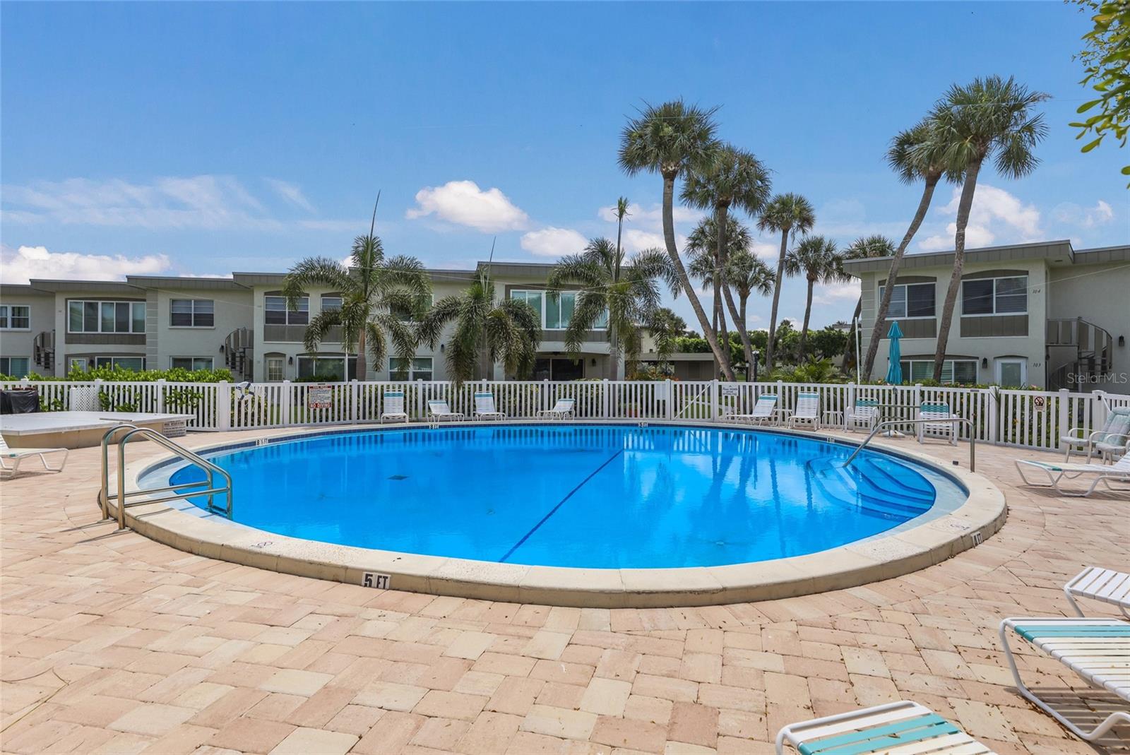 SHELL POINT UNIT IV - Residential