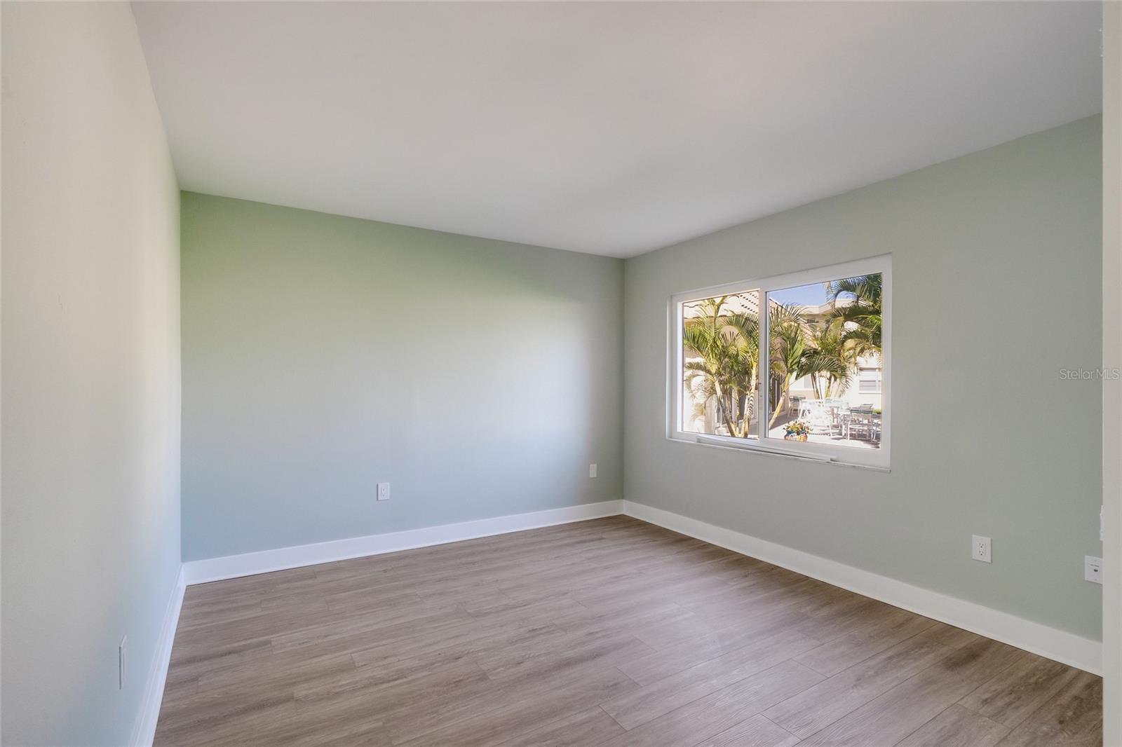 SHELL POINT UNIT IV - Residential