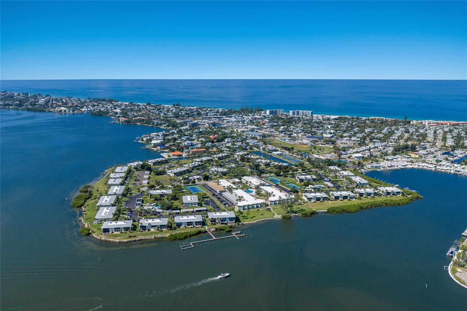 SHELL POINT UNIT IV - Residential