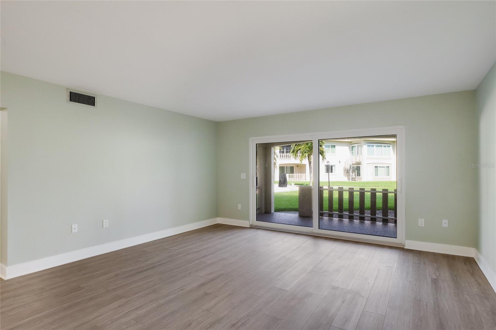 SHELL POINT UNIT IV - Residential