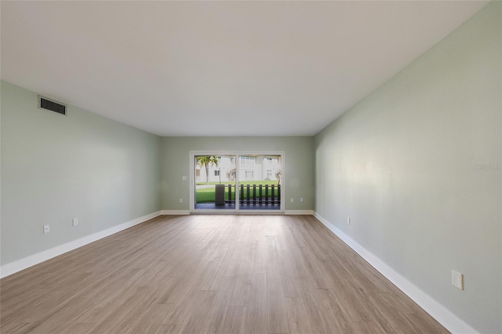 SHELL POINT UNIT IV - Residential