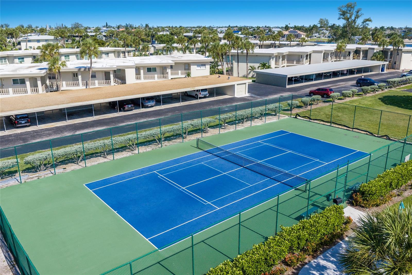 SHELL POINT UNIT IV - Residential
