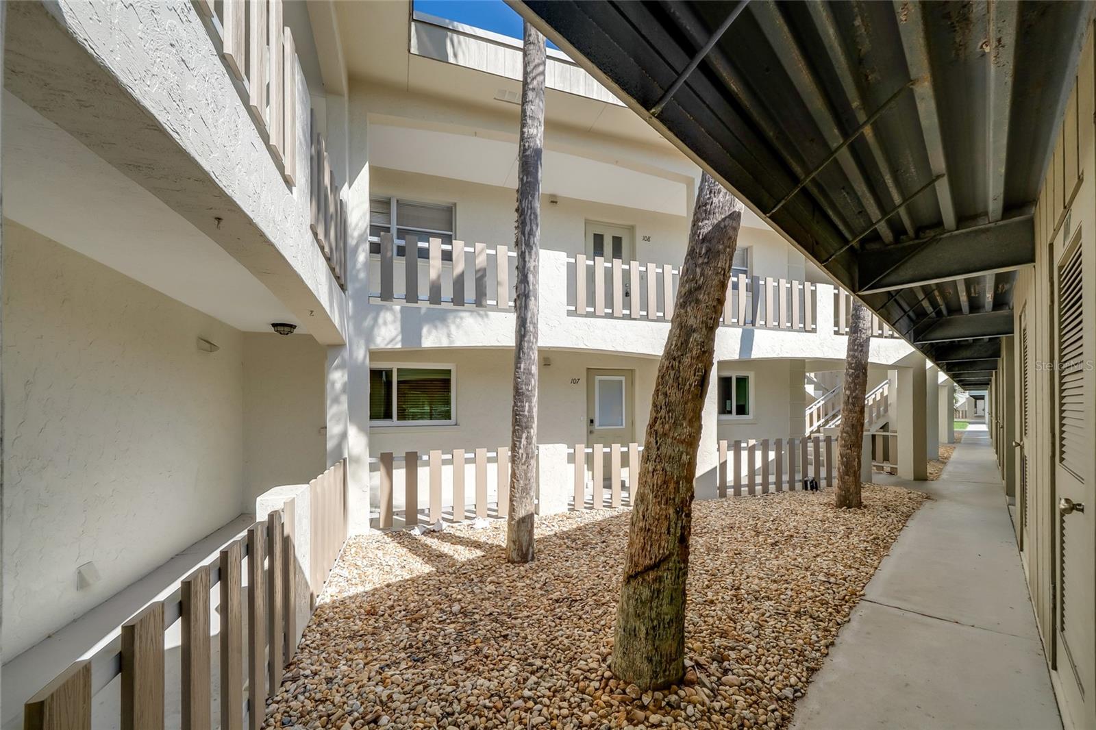 SHELL POINT UNIT IV - Residential