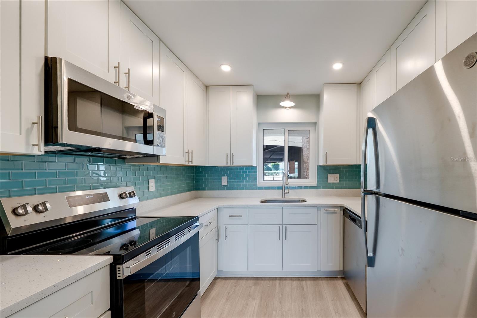 SHELL POINT UNIT IV - Residential