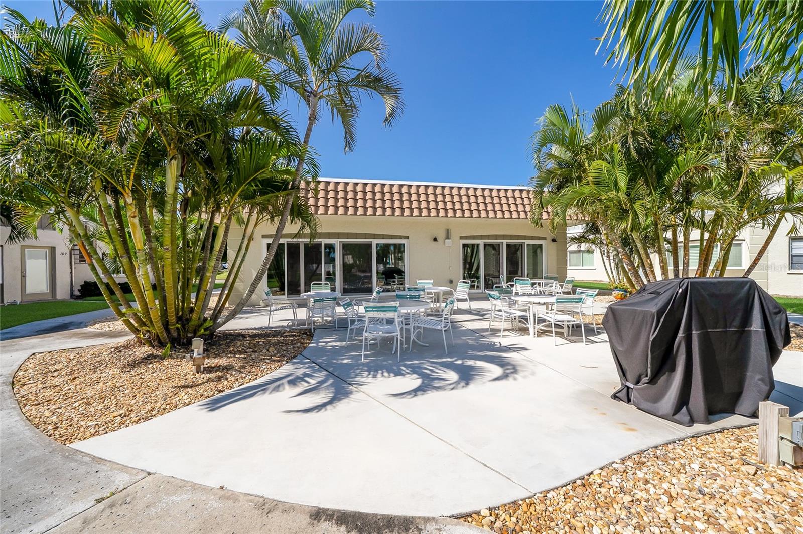 SHELL POINT UNIT IV - Residential