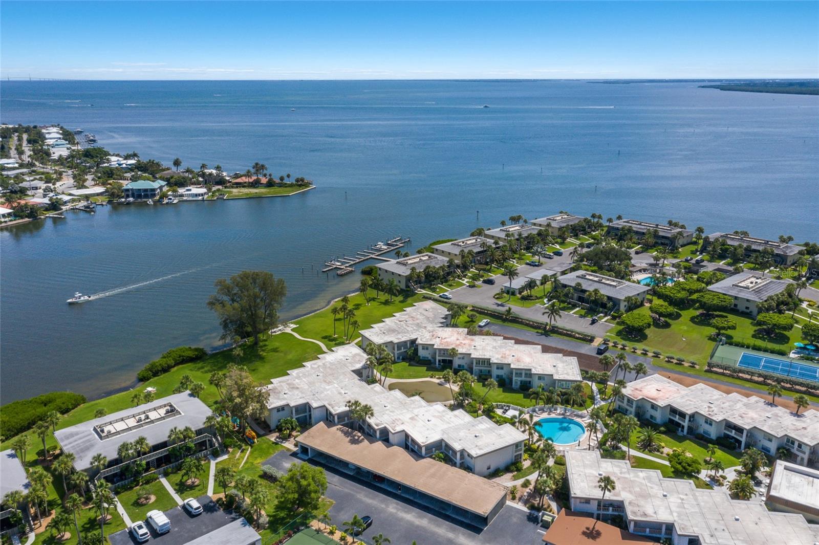 SHELL POINT UNIT IV - Residential