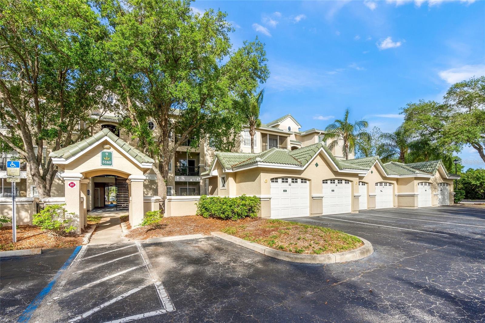 SERENADE ON PALMER RANCH - Residential