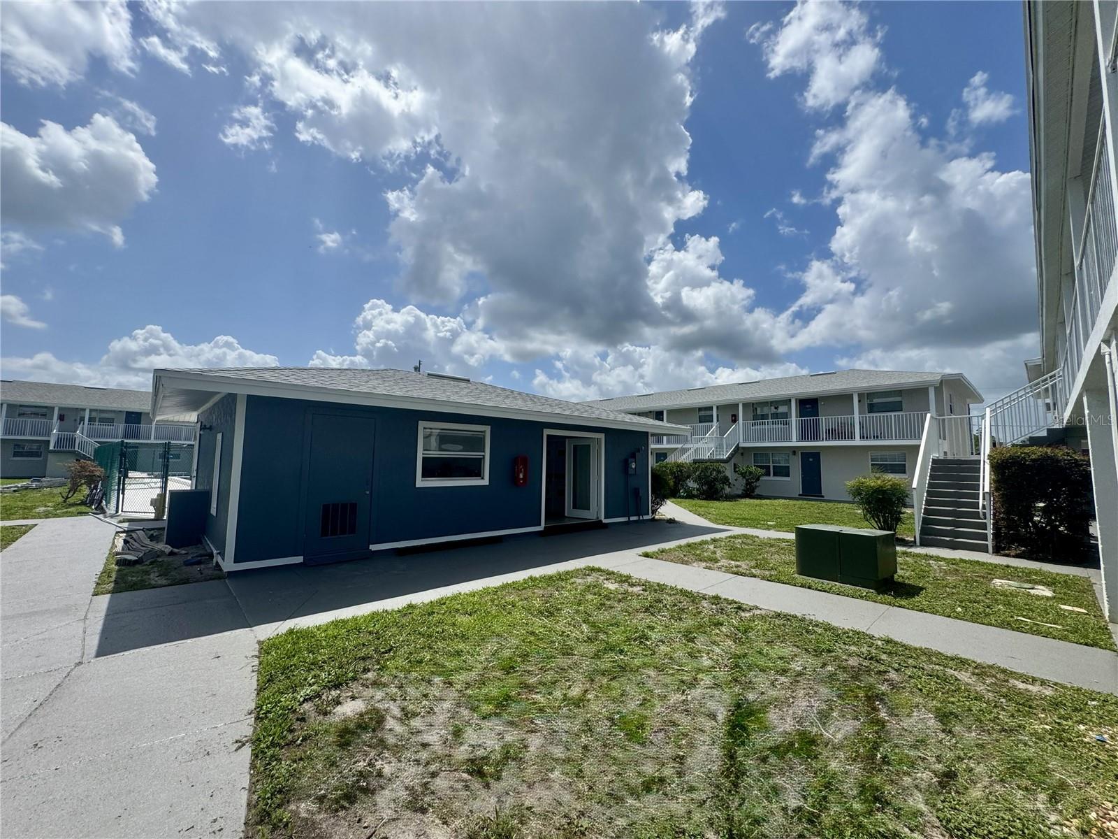 MOUNT DORA MOUNT DORA COMMONS CONDO - Residential