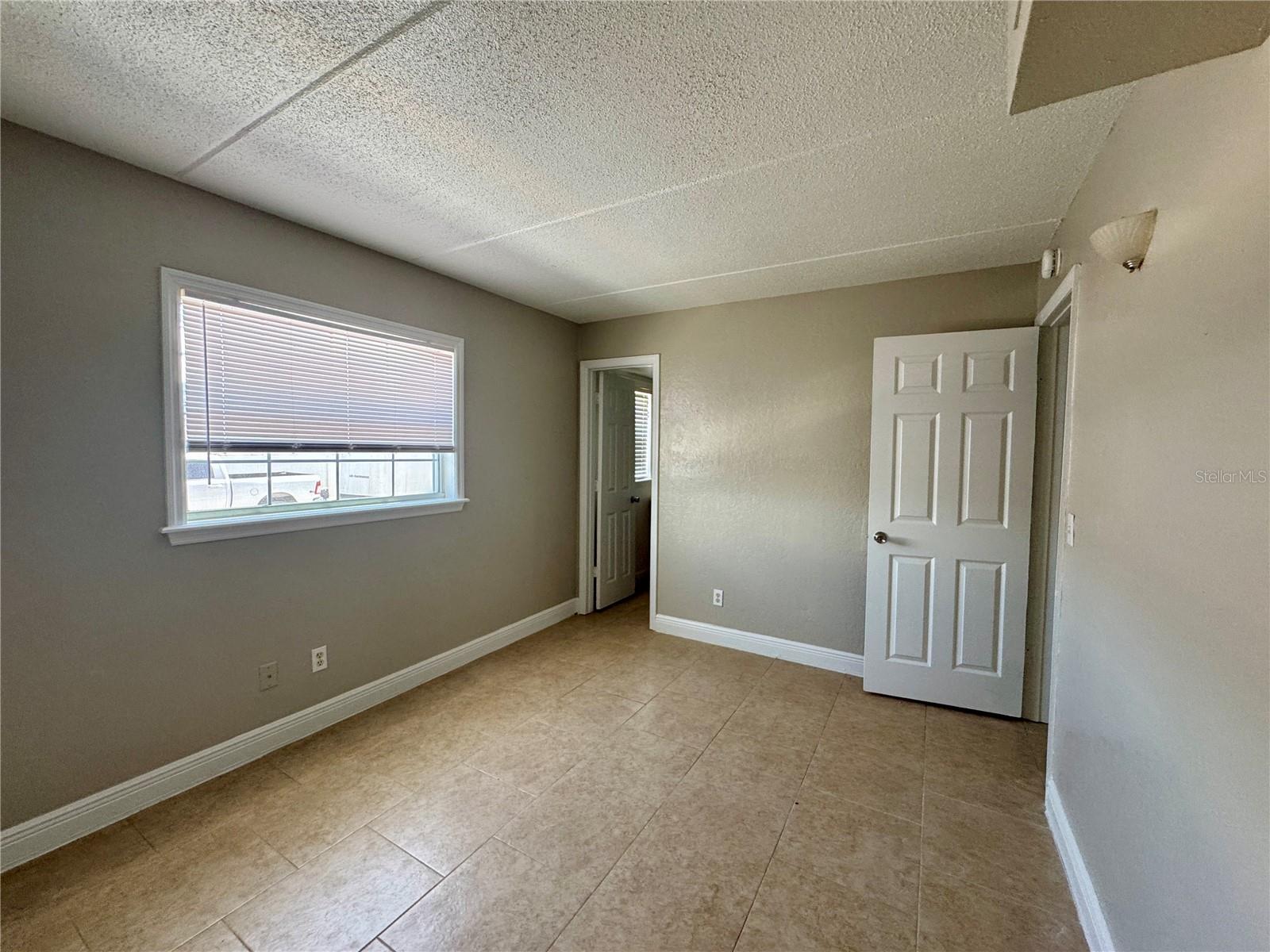 MOUNT DORA MOUNT DORA COMMONS CONDO - Residential