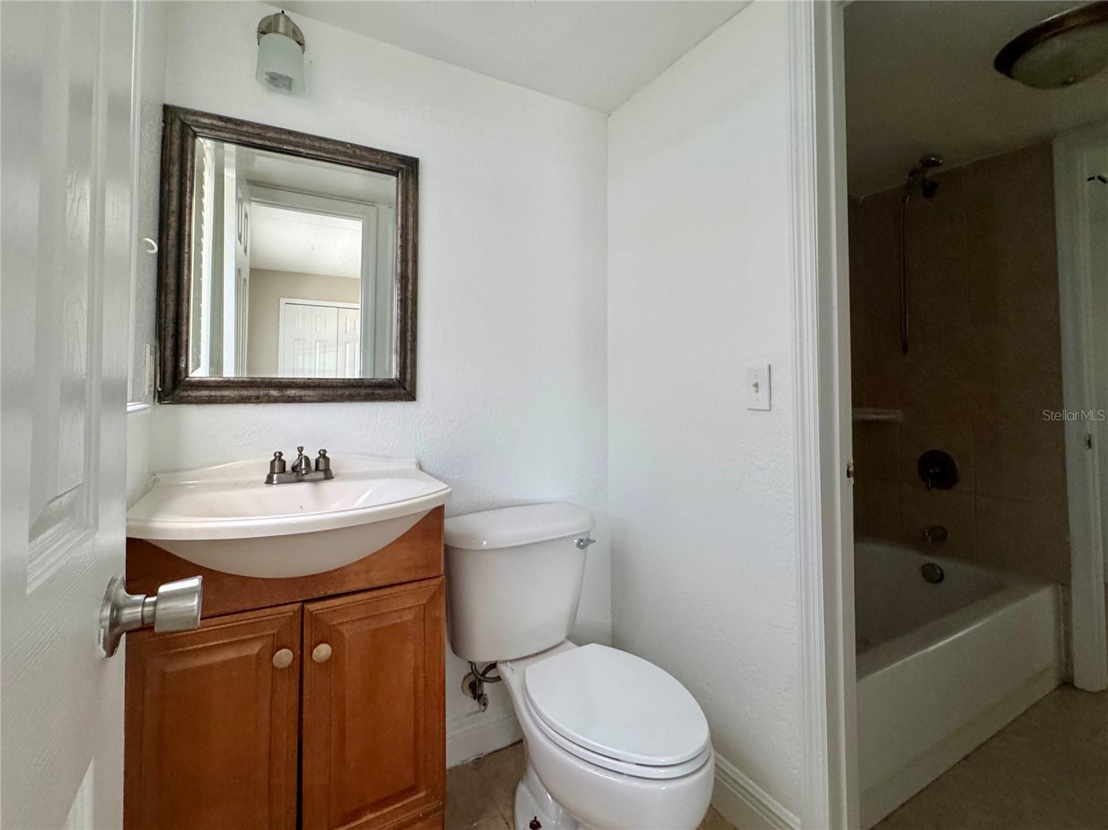 MOUNT DORA MOUNT DORA COMMONS CONDO - Residential