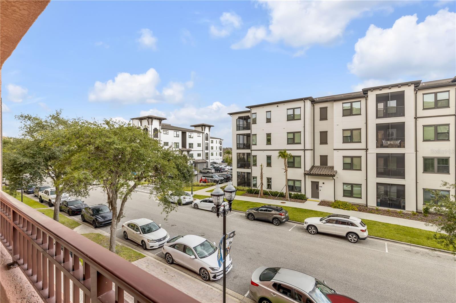TUSCANY SQUARE 01 CONDO - Residential