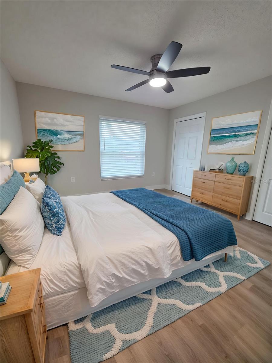 THE LAKES - Residential